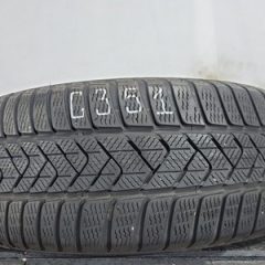 1x 225/45R19 96V Winterreifen PIRELLI SOTTOZERO 3 C351 5,5mm DOT2020