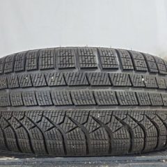 1x 245/40R19 98V Winterreifen PIRELLI P ZERO WINTER C367 6,5-7mm DOT2021