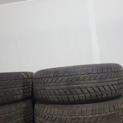 4x 225/60R18 104V Winterreifen GOODRIDE SW608  6-6,5mm Dot2124 B1134