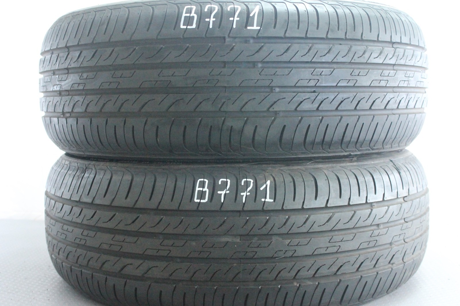 820254461895-featured 2x Neuwertige 215/50 R18 96V Sommerreifen Giti Comfort 225V1 Dot0623 B771 – Bild 1