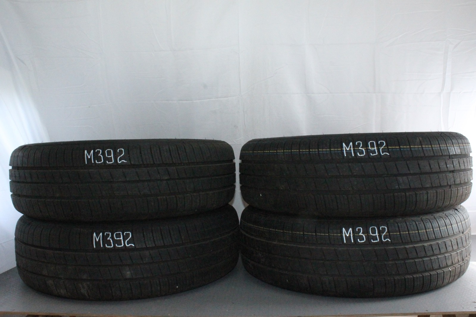 820254493507-featured 2x 195/60 R18 96H Sommer Goodyear EfficientGripPerformance Neuwertig Dot25 M392 – Bild 1