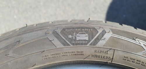 2x Winter Goodyear UltraGrip Perfomance+ 255/50 R21 109H Dot3021 5,5-6mm B140 – Bild 6