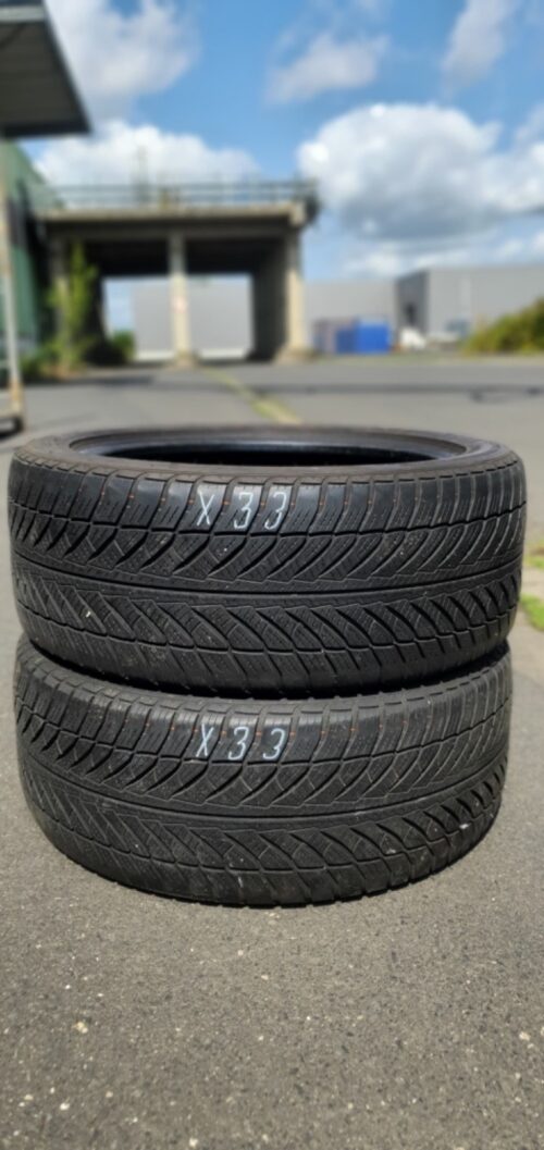 2x Winterreifen Goodyear UltraGrip 8 MO 245/45 R18 100V Dot0218 5,5mm X33 – Bild 1