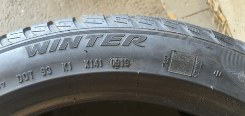 2x Winterreifen Pirelli Sottozero 3 (RSC) 225/45 R18 95H Dot 1x19 1x20 6mm B230 – Bild 8