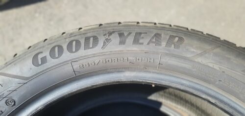 2x Winter Goodyear UltraGrip Perfomance+ 255/50 R21 109H Dot2221 4-4,5mm B146 – Bild 4