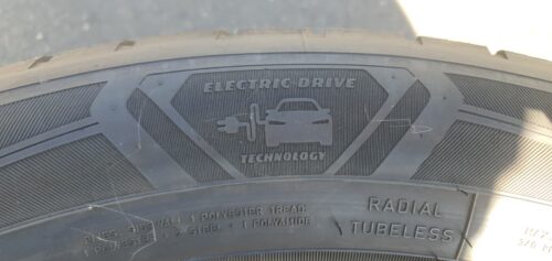 2x Winter Goodyear UltraGrip Perfomance+ 255/50 R21 109H Dot2221 4-4,5mm B146 – Bild 7
