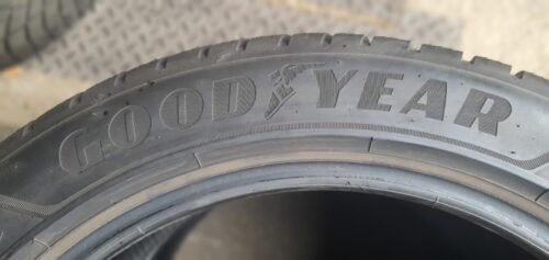 2x Winter Goodyear UltraGrip Performance+ 245/45 R18 100H Dot3821 5,5-6mm B42 – Bild 7