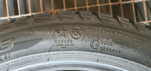2x Winterreifen Pirelli Sottozero 3 (RSC) 225/45 R18 95H Dot2423 5-5,5mm B190 – Bild 7