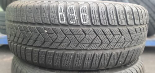 2x Winterreifen Pirelli Sottozero 3 (RSC) 225/45 R19 96V Dot 1x20 1x19 5,7mm B96 – Bild 3