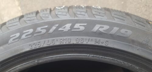 2x Winterreifen Pirelli Sottozero 3 (RSC) 225/45 R19 96V Dot 1x20 1x19 7mm B46 – Bild 6