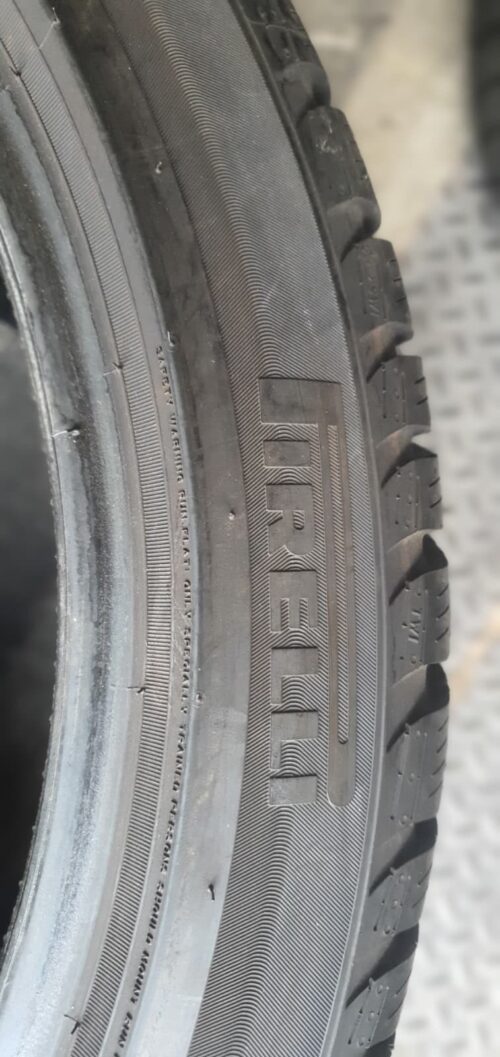 2x Winterreifen Pirelli Sottozero 3 (RSC) 225/45 R19 96V Dot2520 7mm B53 – Bild 4