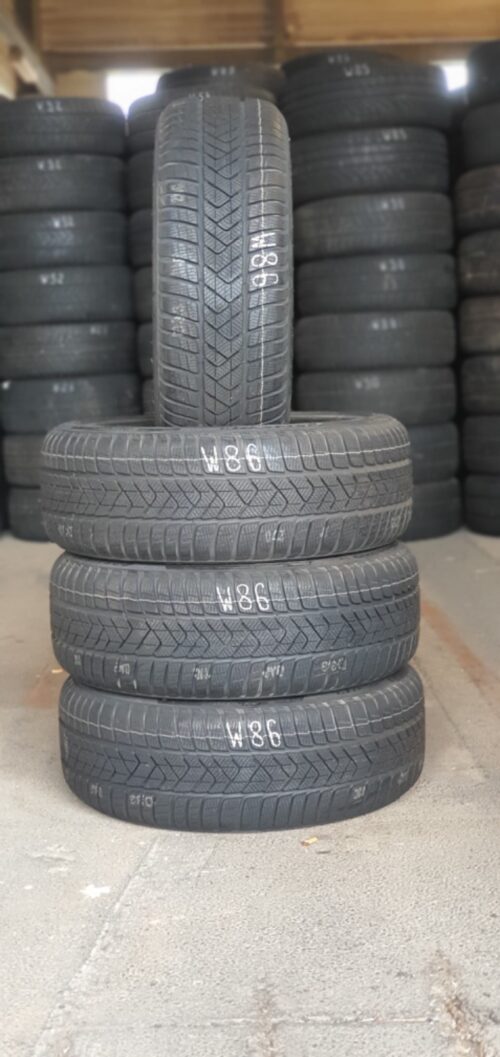 4x Winterreifen Pirelli Sottozero 3 Winter (RSC) 225/45 R19 96V Dot2520 Demo W86 – Bild 1