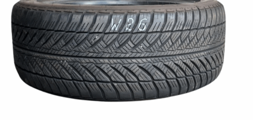 1x Winterreifen GOODYEAR ULTRAGRIP 8 245/45R18 100H (MIL)W26 DOT 4522 6,5-7mm – Bild 1