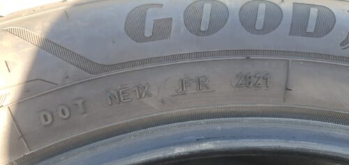 2x Winter Goodyear UltraGrip Perfomance+ 255/50 R21 109H Dot2821 4,5mm B141 – Bild 5
