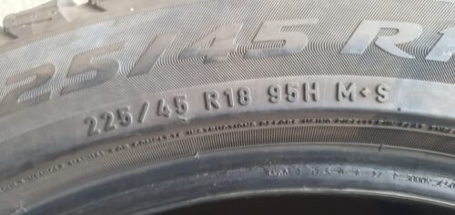2x Winterreifen Pirelli Sottozero 3 (RSC) 225/45 R18 95H Dot 21-20 5-6mm B232 – Bild 8