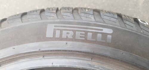 2x Winterreifen Pirelli Sottozero 3 (RSC) 225/45 R19 96V Dot2620 5,5-6mm B97 – Bild 3