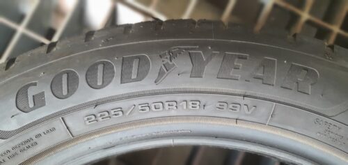 1x Winter Goodyear UltraGrip Perfromance + 225/50 R18 99V Dot2921 5,5-6mm B240 – Bild 3