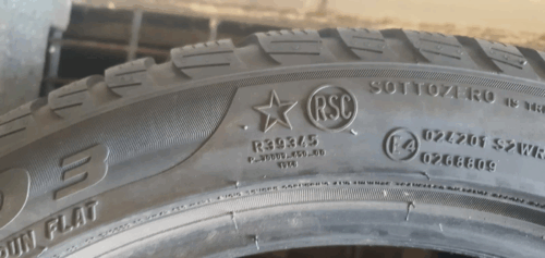 2x Winterreifen Pirelli Sottozero 3 (RSC) 225/45 R18 95H Dot2220 5,5-6mm B223 – Bild 6