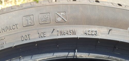 1x Winterreifen Pirelli Scorpion Winter 275/40 R22 107V Dot4223 6-6,5mm B122 – Bild 6