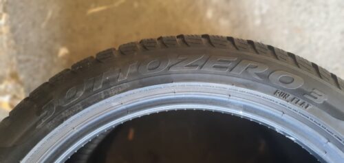 2x Winterreifen Pirelli Sottozero 3 (RSC) 225/45 R18 95H Dot2320 5mm B229 – Bild 5