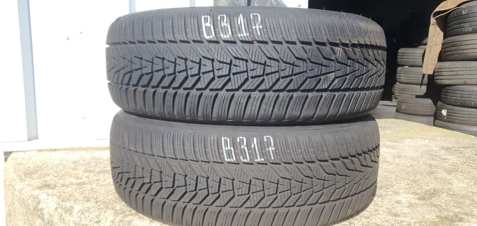 2x-Winterreifen-Hankook-Winter-icept-evo3HL-19545-R19-91H-75-8mm-Dot2324-B317-357738533665 2x Winterreifen Hankook Winter i*cept evo3HL 195/45 R19 91H 7,5-8mm Dot2324 B317 – Bild 1