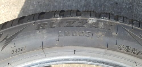1x Winterreifen Bridgestone Blizzak LM005 285/40 R20 108V Dot3722 4,5-5mm B126 – Bild 4