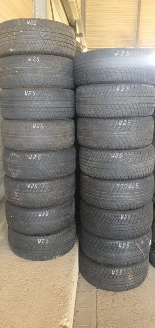 2x Winterreifen Bridgestone Blizzak LM001 (RSC) 225/40 R18 92V Dot4519 W25 – Bild 1
