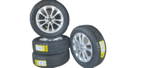 4x Ganzjahresräder Original Mercedes-Benz 17 Zoll GLA (MIL) F175 A1564011700 – Bild 4