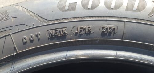 2x Winter Goodyear UltraGrip Perfomance+ 255/50 R21 109H Dot2121 4,5mm B144 – Bild 4