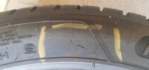 2x Winter Goodyear UltraGrip Performance + 245/45 R18 100H Dot3023 5-5,5mm B236 – Bild 9
