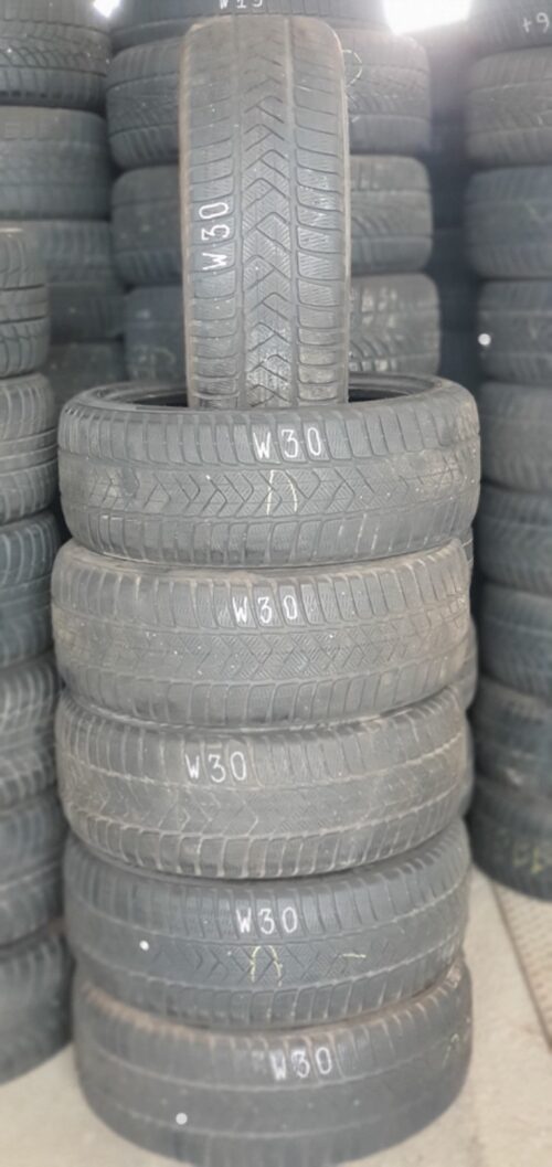 2x Winterreifen Pirelli Sottozero 3 (RSC) 225/45 R18 95H Dot0919 5-6mm W30 – Bild 1
