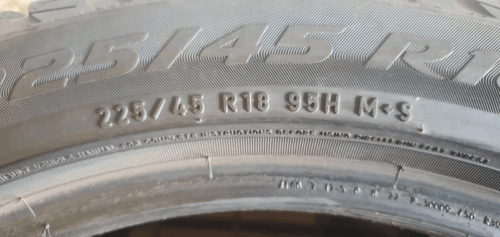 2x Winterreifen Pirelli Sottozero 3 (RSC) 225/45 R18 95H Dot2320 5mm B221 – Bild 7