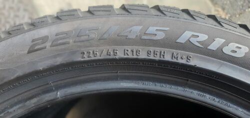 2x Winterreifen Pirelli Sottozero 3 (RSC) 225/45 R18 95H Dot2820 4,5-5mm B56 – Bild 8