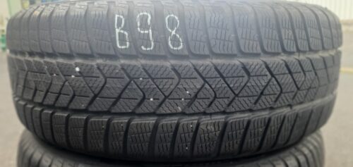 2x Winterreifen Pirelli Sottozero 3 (RSC) 225/45 R19 96V Dot2320 5,5mm B98 – Bild 3