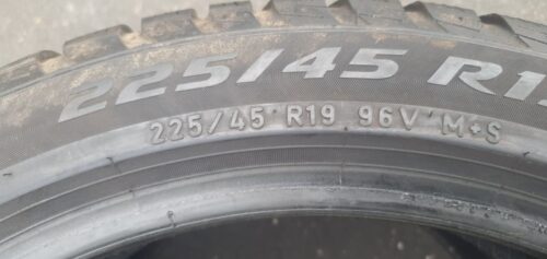 2x Winterreifen Pirelli Sottozero 3 (RSC) 225/45 R19 96V Dot2320 5,5mm B98 – Bild 7