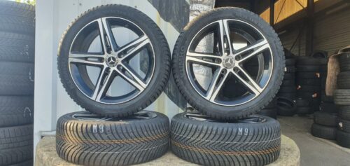 4x Kompletträder Mercedes Benz, A1774010700, A/B-Klasse, CLA, 18 Zoll, Kumho – Bild 1