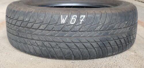 1x Winterreifen Bridgestone Blizzak LM001 205/60 R17 93H Dot2718 6-6,5mm W67 – Bild 1