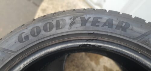 2x Winter Goodyear UltraGrip Perfomance + 245/45 R18 100H Dot2922 7mm B303 – Bild 5