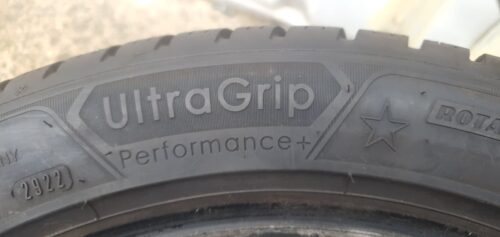2x Winter Goodyear UltraGrip Perfomance + 245/45 R18 100H Dot2922 7mm B303 – Bild 7