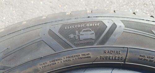2x Winter Goodyear UltraGrip Perfomance+ 255/50 R21 109H Dot3021 4-4,5mm B147 – Bild 7