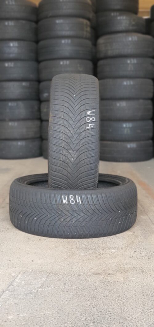 2x Winterreifen Giti GitiWinter W2 225/40 R19 93H Dot1624 7-8mm W84 – Bild 1