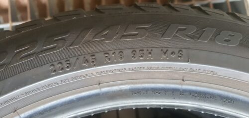 2x Winterreifen Pirelli Sottozero 3 (RSC) 225/45 R18 95H Dot2320 5,5mm B191 – Bild 8