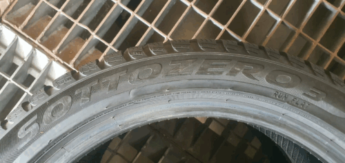 2x Winterreifen Pirelli Sottozero 3 (RSC) 225/45 R18 95H Dot2720 5-5,5mm B192 – Bild 8